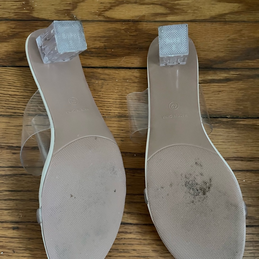 Pumps - Picture 4 of 4